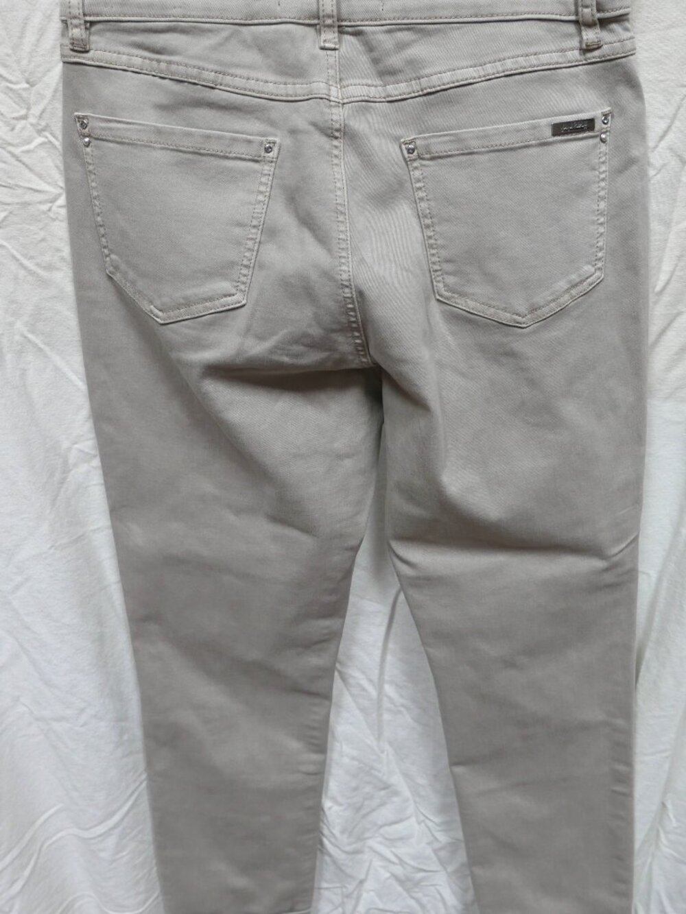 Joseph Ribkoff Jeans Taupe Beige Rhinestone Cuffed Pants Size 10 - Picture 7 of 11